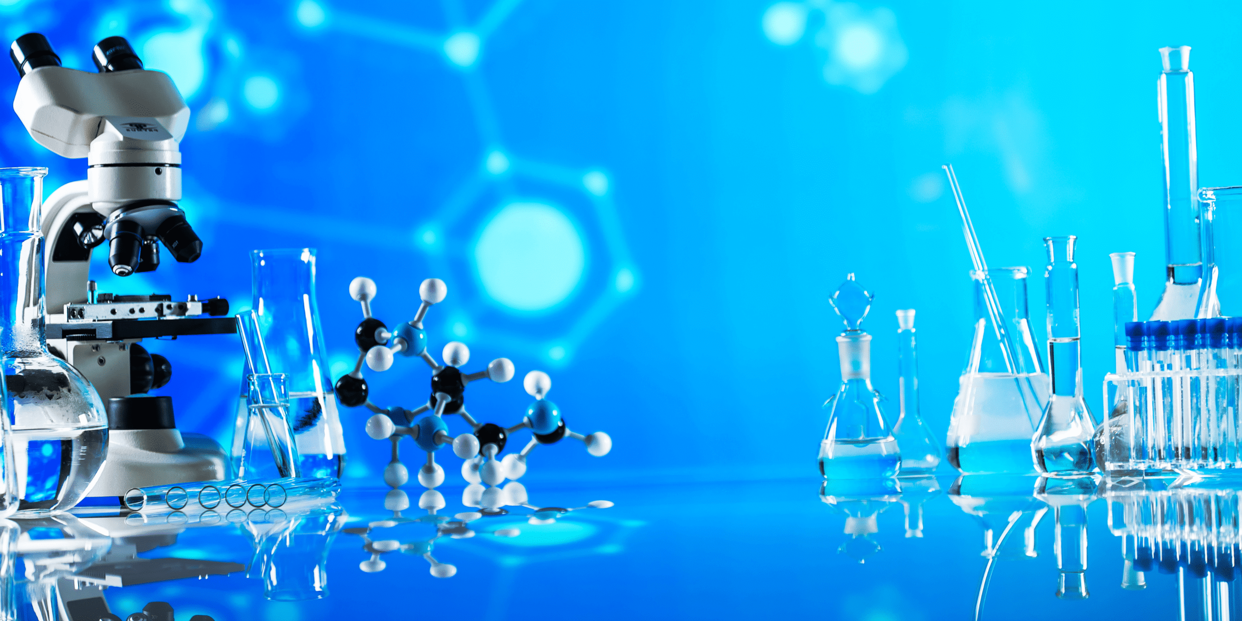 Materias primas químicas para la industria de aseo, cosméticos y alimentos de Chemtrop S.A.S.
